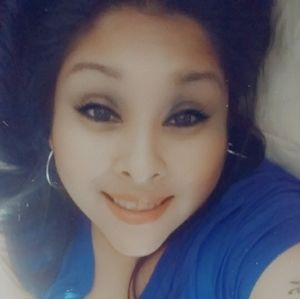 Meet your Posher, Mona